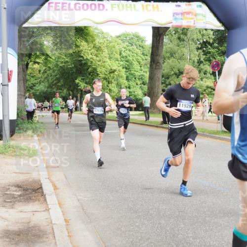 29.06.2025 - hella hamburg halbmarathon MichiJ http://msf.ph/oto/8204267 29.06.2025 10:22:11 Zwischen KM18-KM19 4749, 7723, 11929, 14289, 15887, 17117, 17175 meine-sportfotos.de