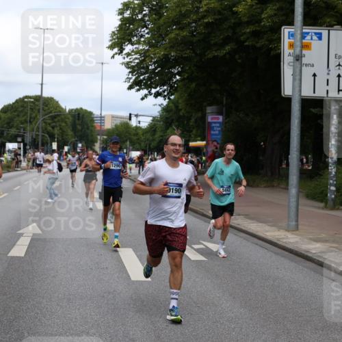 29.06.2025 - hella hamburg halbmarathon Yannick Fuchs http://msf.ph/oto/8204388 29.06.2025 10:32:11 20KM 1290, 1505, 2196, 2404, 3790, 5042, 5791, 5923, 6047, 6458, 9017, 9914, 9944, 10190, 10451, 10922, 11106, 11423, 12739, 12900, 13141, 13148, 13372, 15410, 16992, 17137, 18103, 18159, 18193, 18216, 18357, 18986 meine-sportfotos.de