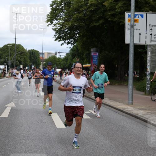29.06.2025 - hella hamburg halbmarathon Yannick Fuchs http://msf.ph/oto/8204426 29.06.2025 10:32:11 20KM 1290, 1505, 2196, 2404, 3790, 5042, 5791, 5923, 6047, 6458, 9017, 9914, 9944, 10190, 10451, 10922, 11106, 11423, 12739, 12900, 13141, 13148, 13372, 15410, 16992, 17137, 18103, 18159, 18193, 18216, 18357, 18986 meine-sportfotos.de