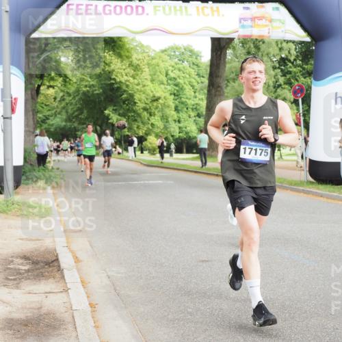 29.06.2025 - hella hamburg halbmarathon MichiJ http://msf.ph/oto/8204439 29.06.2025 10:22:12 Zwischen KM18-KM19 4749, 7723, 11929, 14289, 15887, 17117, 17175 meine-sportfotos.de