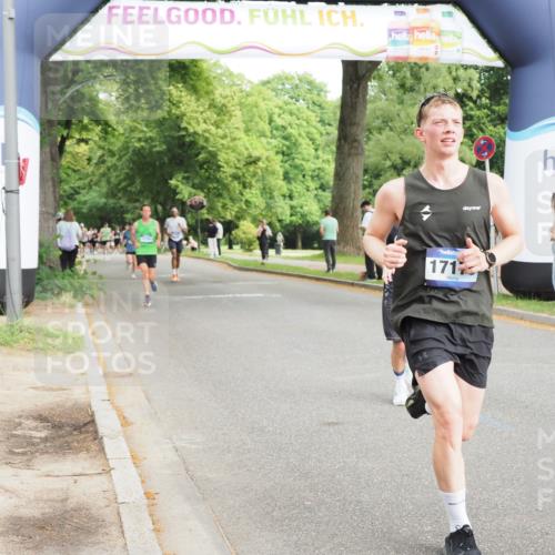 29.06.2025 - hella hamburg halbmarathon MichiJ http://msf.ph/oto/8204463 29.06.2025 10:22:12 Zwischen KM18-KM19 4749, 7723, 11929, 14289, 15887, 17117, 17175 meine-sportfotos.de