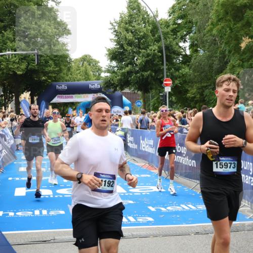 29.06.2025 - hella hamburg halbmarathon Zöllner http://msf.ph/oto/8204527 29.06.2025 10:48:18 Ziel 1914, 7599, 8916, 9770, 11211, 11467, 12685, 14192, 14797, 14814, 15590, 15629, 15735, 15973, 15981, 18963, 19127 meine-sportfotos.de