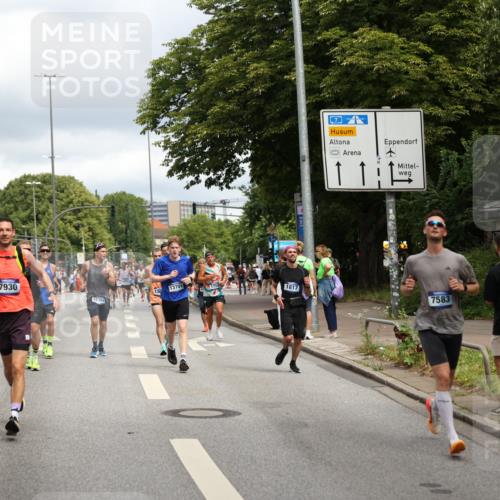 29.06.2025 - hella hamburg halbmarathon Yannick Fuchs http://msf.ph/oto/8204529 29.06.2025 10:44:51 20KM 1461, 1466, 1750, 1817, 2207, 2880, 3654, 4077, 4346, 4816, 5018, 5115, 6027, 6662, 6712, 6795, 7052, 7134, 7397, 7583, 7930, 7932, 8117, 8205, 8572, 8704, 8819, 9057, 11214, 11356, 12016, 12949, 13008, 13687, 13701, 13808, 13875, 14034, 14125, 14626, 15362, 15395, 15720, 16285, 16291, 17129, 17179, 17221, 17384, 18006, 18182, 18394, 18413, 18489 meine-sportfotos.de