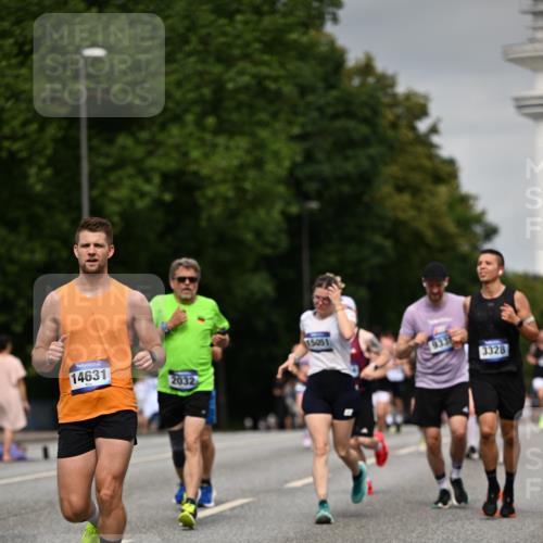 29.06.2025 - hella hamburg halbmarathon Dr. Thomas Lammeyer http://msf.ph/oto/8204626 29.06.2025 10:11:57 Kennedybrücke 1079, 1173, 1427, 1893, 2032, 2136, 3328, 3922, 3929, 4228, 5899, 6196, 7019, 7476, 7760, 9338, 9967 meine-sportfotos.de