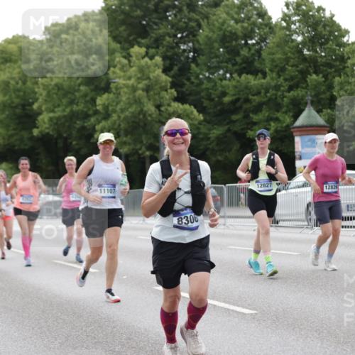 29.06.2025 - hella hamburg halbmarathon Jannik Wohlers http://msf.ph/oto/8204776 29.06.2025 10:25:53 Lombardsbrücke 1300, 3617, 4267, 4268, 4315, 6159, 7929, 8276, 8306, 8357, 8674, 8942, 11107, 12826, 12827, 14063, 14356, 14726, 17712 meine-sportfotos.de