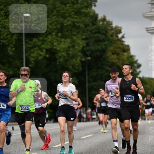 29.06.2025 - hella hamburg halbmarathon Dr. Thomas Lammeyer http://msf.ph/oto/8204792 29.06.2025 10:11:59 Kennedybrücke 1079, 1173, 1427, 1893, 2032, 2136, 3328, 3922, 3929, 4228, 5899, 6196, 7019, 7476, 7760, 9338 meine-sportfotos.de