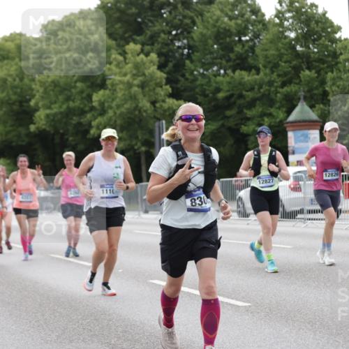 29.06.2025 - hella hamburg halbmarathon Jannik Wohlers http://msf.ph/oto/8204796 29.06.2025 10:25:53 Lombardsbrücke 1300, 3617, 4267, 4268, 4315, 6159, 7929, 8276, 8306, 8357, 8674, 8942, 11107, 12826, 12827, 14063, 14356, 14726, 17712 meine-sportfotos.de