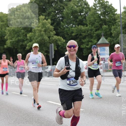 29.06.2025 - hella hamburg halbmarathon Jannik Wohlers http://msf.ph/oto/8204838 29.06.2025 10:25:53 Lombardsbrücke 1300, 3617, 4267, 4268, 4315, 6159, 7929, 8276, 8306, 8357, 8674, 8942, 11107, 12826, 12827, 14063, 14356, 14726, 17712 meine-sportfotos.de