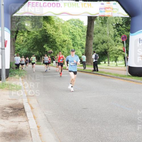 29.06.2025 - hella hamburg halbmarathon MichiJ http://msf.ph/oto/8205023 29.06.2025 10:22:18 Zwischen KM18-KM19 7723, 12595, 14784, 17117 meine-sportfotos.de