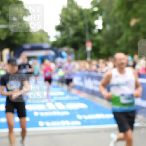 29.06.2025 - hella hamburg halbmarathon Zöllner http://msf.ph/oto/8205080 29.06.2025 10:48:25 Ziel 1537, 3747, 5129, 5362, 5528, 6081, 6923, 7367, 8216, 9262, 9770, 11467, 12549, 15735, 17745, 17982, 18790, 18923, 18963 meine-sportfotos.de