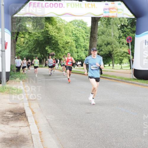 29.06.2025 - hella hamburg halbmarathon MichiJ http://msf.ph/oto/8205121 29.06.2025 10:22:19 Zwischen KM18-KM19 7723, 12595, 14466, 14784 meine-sportfotos.de