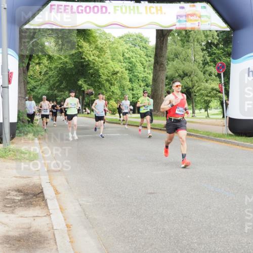29.06.2025 - hella hamburg halbmarathon MichiJ http://msf.ph/oto/8205253 29.06.2025 10:22:21 Zwischen KM18-KM19 12595, 14466, 14784, 18854 meine-sportfotos.de