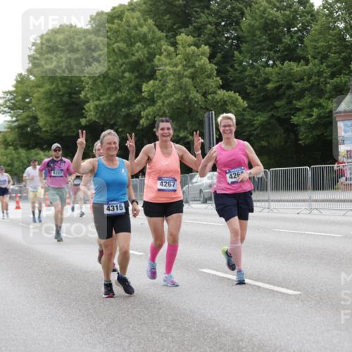 29.06.2025 - hella hamburg halbmarathon Jannik Wohlers http://msf.ph/oto/8205411 29.06.2025 10:25:55 Lombardsbrücke 1300, 3617, 4267, 4268, 4315, 4844, 6159, 6905, 7929, 8306, 8357, 8674, 8942, 11107, 12826, 12827, 13264, 14063, 14726, 14930, 17712 meine-sportfotos.de
