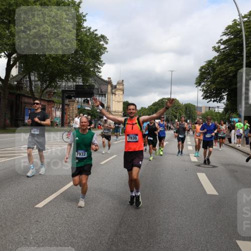 29.06.2025 - hella hamburg halbmarathon Yannick Fuchs http://msf.ph/oto/8205455 29.06.2025 10:44:52 20KM 1461, 1466, 1750, 1817, 2207, 2880, 3654, 4077, 4346, 4816, 5018, 5115, 6027, 6662, 6712, 6795, 7052, 7134, 7397, 7583, 7930, 7932, 8117, 8205, 8572, 8704, 8819, 9057, 11214, 11422, 12016, 12949, 13008, 13687, 13701, 13808, 13875, 14034, 14125, 14626, 15362, 15395, 15720, 16285, 16291, 17129, 17179, 17221, 17384, 18006, 18182, 18394, 18413, 18489 meine-sportfotos.de