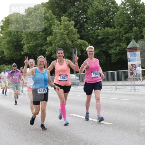29.06.2025 - hella hamburg halbmarathon Jannik Wohlers http://msf.ph/oto/8205500 29.06.2025 10:25:55 Lombardsbrücke 1300, 3617, 4267, 4268, 4315, 4844, 6159, 6905, 7929, 8306, 8357, 8674, 8942, 11107, 12826, 12827, 13264, 14063, 14726, 14930, 17712 meine-sportfotos.de