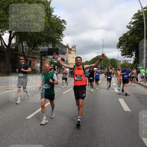 29.06.2025 - hella hamburg halbmarathon Yannick Fuchs http://msf.ph/oto/8205513 29.06.2025 10:44:52 20KM 1461, 1466, 1750, 1817, 2207, 2880, 3654, 4077, 4346, 4816, 5018, 5115, 6027, 6662, 6712, 6795, 7052, 7134, 7397, 7583, 7930, 7932, 8117, 8205, 8572, 8704, 8819, 9057, 11214, 11422, 12016, 12949, 13008, 13687, 13701, 13808, 13875, 14034, 14125, 14626, 15362, 15395, 15720, 16285, 16291, 17129, 17179, 17221, 17384, 18006, 18182, 18394, 18413, 18489 meine-sportfotos.de