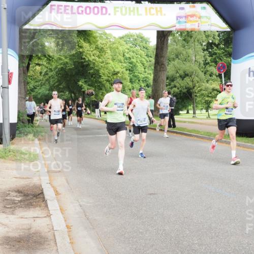 29.06.2025 - hella hamburg halbmarathon MichiJ http://msf.ph/oto/8205528 29.06.2025 10:22:23 Zwischen KM18-KM19 2879, 10453, 12595, 14466, 16881, 17151, 18854 meine-sportfotos.de