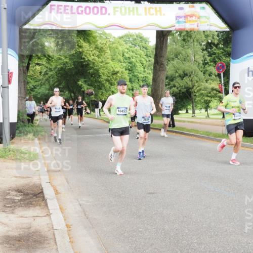 29.06.2025 - hella hamburg halbmarathon MichiJ http://msf.ph/oto/8205539 29.06.2025 10:22:23 Zwischen KM18-KM19 2879, 10453, 12595, 14466, 16881, 17151, 18854 meine-sportfotos.de