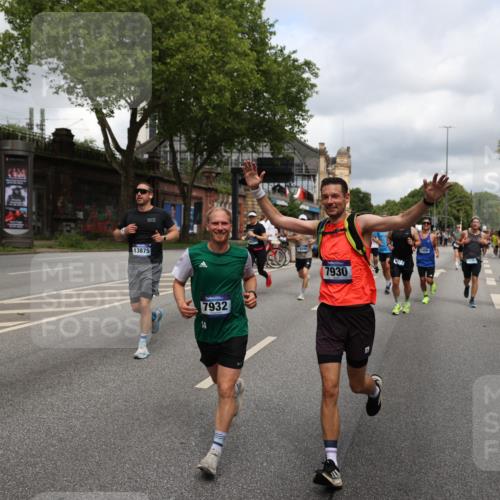 29.06.2025 - hella hamburg halbmarathon Yannick Fuchs http://msf.ph/oto/8205557 29.06.2025 10:44:52 20KM 1461, 1466, 1750, 1817, 2207, 2880, 3654, 4077, 4346, 4816, 5018, 5115, 6027, 6662, 6712, 6795, 7052, 7134, 7397, 7583, 7930, 7932, 8117, 8205, 8572, 8704, 8819, 9057, 11214, 11422, 12016, 12949, 13008, 13687, 13701, 13808, 13875, 14034, 14125, 14626, 15362, 15395, 15720, 16285, 16291, 17129, 17179, 17221, 17384, 18006, 18182, 18394, 18413, 18489 meine-sportfotos.de