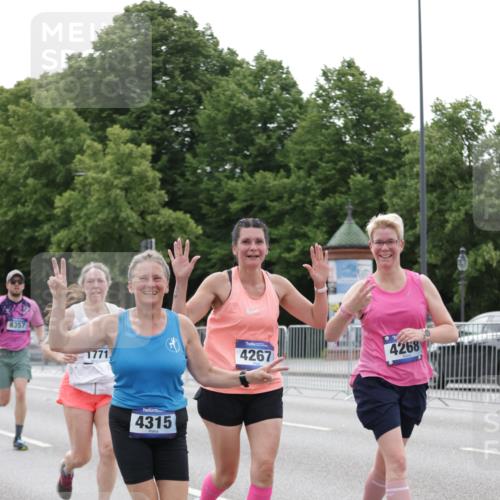 29.06.2025 - hella hamburg halbmarathon Jannik Wohlers http://msf.ph/oto/8205596 29.06.2025 10:25:56 Lombardsbrücke 1300, 3617, 4267, 4268, 4315, 4844, 6159, 6905, 7929, 8306, 8357, 8674, 8942, 11107, 12826, 12827, 13264, 14726, 14930, 17712 meine-sportfotos.de