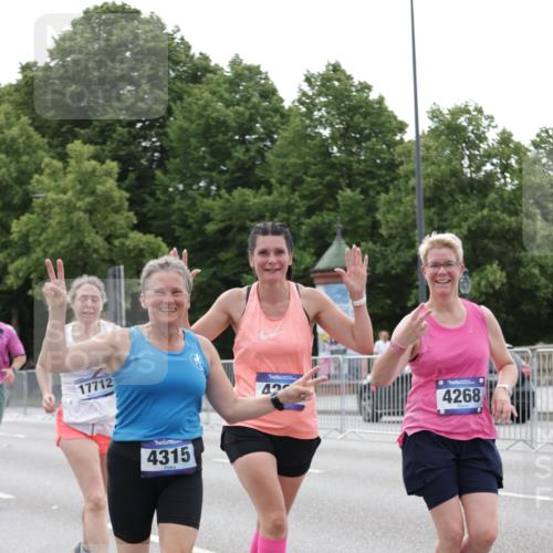 29.06.2025 - hella hamburg halbmarathon Jannik Wohlers http://msf.ph/oto/8205708 29.06.2025 10:25:57 Lombardsbrücke 1300, 3617, 4267, 4268, 4315, 4844, 6159, 6905, 7929, 8306, 8357, 8674, 8942, 11107, 12126, 12826, 12827, 13264, 14930, 17712 meine-sportfotos.de
