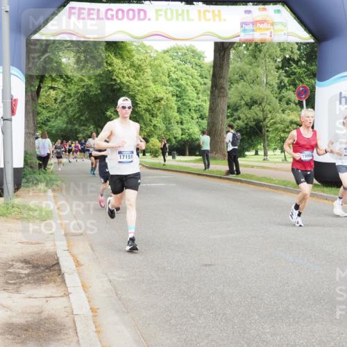 29.06.2025 - hella hamburg halbmarathon MichiJ http://msf.ph/oto/8205741 29.06.2025 10:22:25 Zwischen KM18-KM19 2879, 10453, 14466, 15326, 16881, 17151, 18854, 19059 meine-sportfotos.de