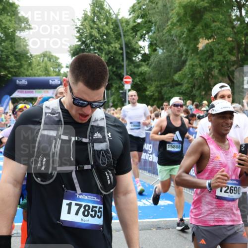 29.06.2025 - hella hamburg halbmarathon Zöllner http://msf.ph/oto/8205807 29.06.2025 10:48:38 Ziel 1163, 1176, 2213, 4553, 5421, 9538, 10000, 10859, 10860, 11579, 12149, 12690, 14033, 15573, 15808, 15917, 17395, 18251, 18815 meine-sportfotos.de