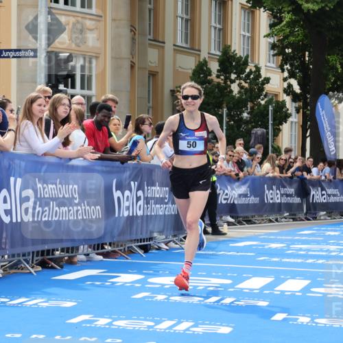 29.06.2025 - hella hamburg halbmarathon Strokosch-Dieckow http://msf.ph/oto/8205826 29.06.2025 10:16:11 Ziel 50, 11409 meine-sportfotos.de