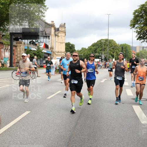 29.06.2025 - hella hamburg halbmarathon Yannick Fuchs http://msf.ph/oto/8205856 29.06.2025 10:44:53 20KM 1461, 1466, 1750, 1817, 2207, 2540, 2880, 3654, 4077, 4346, 4816, 5018, 5115, 6027, 6662, 6712, 6795, 7052, 7134, 7369, 7397, 7583, 7930, 7932, 8117, 8205, 8572, 8704, 8819, 9057, 11214, 11422, 12016, 12949, 13008, 13687, 13701, 13808, 13875, 14034, 14125, 14626, 15362, 15395, 15720, 16285, 16291, 17129, 17179, 17221, 17384, 18006, 18182, 18394, 18413, 18489 meine-sportfotos.de