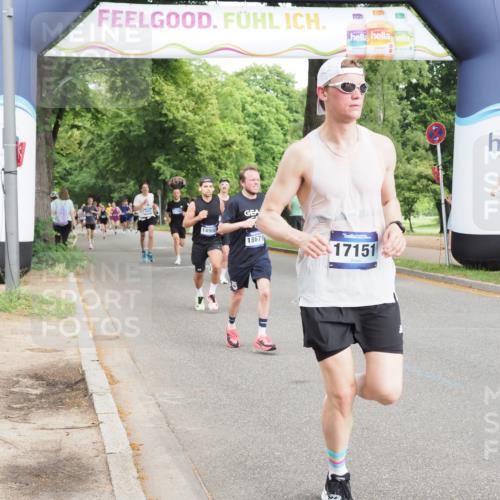 29.06.2025 - hella hamburg halbmarathon MichiJ http://msf.ph/oto/8205877 29.06.2025 10:22:27 Zwischen KM18-KM19 2879, 10453, 13618, 14466, 14908, 15326, 16881, 17151, 18679, 18854, 19059 meine-sportfotos.de
