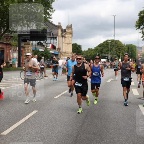 29.06.2025 - hella hamburg halbmarathon Yannick Fuchs http://msf.ph/oto/8205914 29.06.2025 10:44:53 20KM 1461, 1466, 1750, 1817, 2207, 2540, 2880, 3654, 4077, 4346, 4816, 5018, 5115, 6027, 6662, 6712, 6795, 7052, 7134, 7369, 7397, 7583, 7930, 7932, 8117, 8205, 8572, 8704, 8819, 9057, 11214, 11422, 12016, 12949, 13008, 13687, 13701, 13808, 13875, 14034, 14125, 14626, 15362, 15395, 15720, 16285, 16291, 17129, 17179, 17221, 17384, 18006, 18182, 18394, 18413, 18489 meine-sportfotos.de