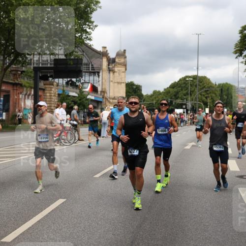 29.06.2025 - hella hamburg halbmarathon Yannick Fuchs http://msf.ph/oto/8206000 29.06.2025 10:44:54 20KM 1461, 1466, 1750, 1817, 2207, 2540, 2880, 3654, 4077, 4816, 5018, 5115, 6027, 6662, 6712, 6795, 7052, 7134, 7369, 7397, 7583, 7930, 7932, 8117, 8205, 8261, 8572, 8819, 9057, 11214, 11422, 12016, 12778, 12949, 13008, 13687, 13701, 13808, 13875, 14034, 14125, 14626, 15362, 15395, 15720, 16285, 16291, 17129, 17179, 17221, 17384, 18006, 18182, 18394, 18413, 18489 meine-sportfotos.de