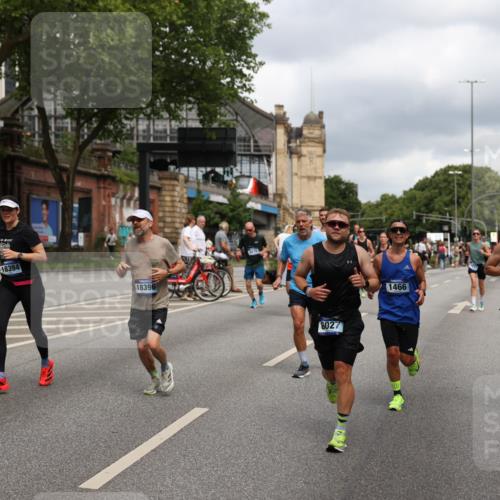 29.06.2025 - hella hamburg halbmarathon Yannick Fuchs http://msf.ph/oto/8206094 29.06.2025 10:44:54 20KM 1461, 1466, 1750, 1817, 2207, 2540, 2880, 3654, 4077, 4816, 5018, 5115, 6027, 6662, 6712, 6795, 7052, 7134, 7369, 7397, 7583, 7930, 7932, 8117, 8205, 8261, 8572, 8819, 9057, 11214, 11422, 12016, 12778, 12949, 13008, 13687, 13701, 13808, 13875, 14034, 14125, 14626, 15362, 15395, 15720, 16285, 16291, 17129, 17179, 17221, 17384, 18006, 18182, 18394, 18413, 18489 meine-sportfotos.de