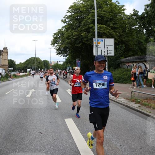 29.06.2025 - hella hamburg halbmarathon Yannick Fuchs http://msf.ph/oto/8206256 29.06.2025 10:32:14 20KM 1290, 1505, 2196, 2404, 3790, 5042, 5791, 5923, 6047, 6458, 9017, 9944, 10190, 10451, 10922, 11106, 11423, 12739, 12900, 13148, 13372, 13595, 15410, 15888, 16992, 17137, 17726, 18103, 18159, 18193, 18216, 18357, 18986 meine-sportfotos.de