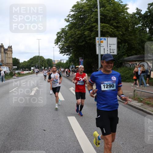 29.06.2025 - hella hamburg halbmarathon Yannick Fuchs http://msf.ph/oto/8206287 29.06.2025 10:32:14 20KM 1290, 1505, 2196, 2404, 3790, 5042, 5791, 5923, 6047, 6458, 9017, 9944, 10190, 10451, 10922, 11106, 11423, 12739, 12900, 13148, 13372, 13595, 15410, 15888, 16992, 17137, 17726, 18103, 18159, 18193, 18216, 18357, 18986 meine-sportfotos.de
