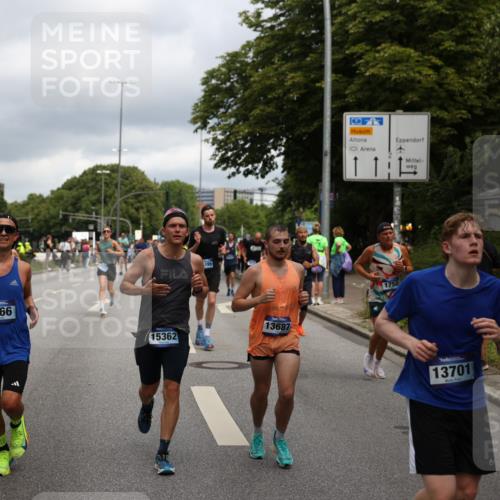 29.06.2025 - hella hamburg halbmarathon Yannick Fuchs http://msf.ph/oto/8206453 29.06.2025 10:44:54 20KM 1461, 1466, 1750, 1817, 2207, 2540, 2880, 3654, 4077, 4816, 5018, 5115, 6027, 6662, 6712, 6795, 7052, 7134, 7369, 7397, 7583, 7930, 7932, 8117, 8205, 8261, 8572, 8819, 9057, 11214, 11422, 12016, 12778, 12949, 13008, 13687, 13701, 13808, 13875, 14034, 14125, 14626, 15362, 15395, 15720, 16285, 16291, 17129, 17179, 17221, 17384, 18006, 18182, 18394, 18413, 18489 meine-sportfotos.de