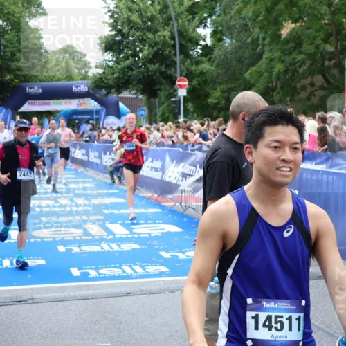 29.06.2025 - hella hamburg halbmarathon Zöllner http://msf.ph/oto/8206505 29.06.2025 10:48:51 Ziel 1094, 1884, 1892, 2442, 9482, 11519, 12421, 12533, 15309, 16653, 17007 meine-sportfotos.de