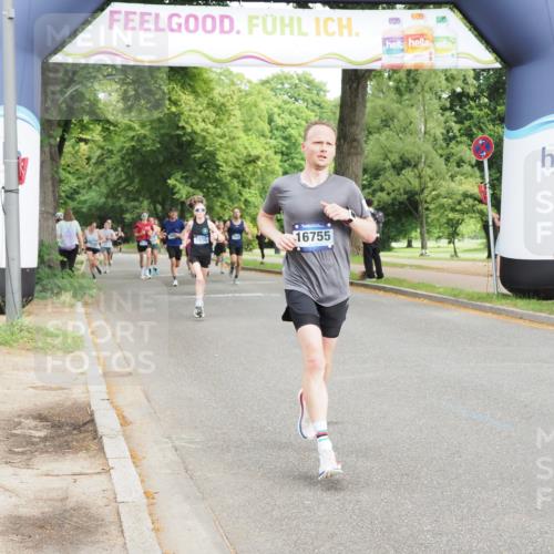 29.06.2025 - hella hamburg halbmarathon MichiJ http://msf.ph/oto/8206719 29.06.2025 10:22:35 Zwischen KM18-KM19 1910, 4602, 11745, 13618, 16755, 16931, 18679 meine-sportfotos.de