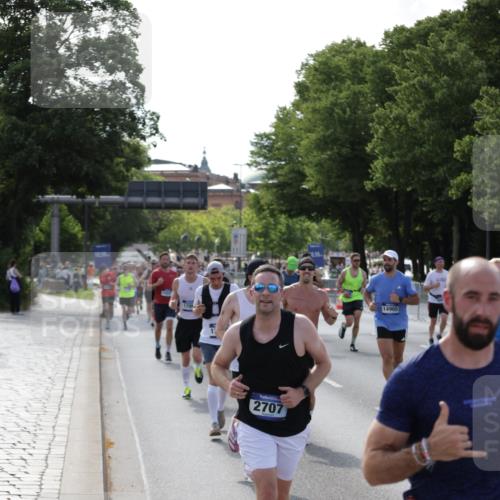 29.06.2025 - hella hamburg halbmarathon Jannik Wohlers http://msf.ph/oto/8206787 29.06.2025 09:48:43 Lombardsbrücke 1571, 1600, 1603, 2044, 2707, 2797, 4062, 5050, 5124, 5889, 6037, 6047, 6771, 7109, 7310, 7482, 7743, 7981, 8002, 8358, 9640, 10369, 10451, 10877, 11106, 11177, 11423, 11447, 12088, 12091, 12168, 12739, 13064, 13137, 13158, 13190, 13372, 13755, 13900, 14075, 14311, 14603, 14905, 15161, 15178, 16280, 16400, 17078, 17097, 17489, 17612, 17723, 17792, 17916, 18062, 18614, 19004 meine-sportfotos.de