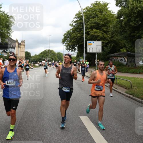 29.06.2025 - hella hamburg halbmarathon Yannick Fuchs http://msf.ph/oto/8206918 29.06.2025 10:44:55 20KM 1461, 1466, 1750, 1817, 2207, 2540, 2880, 3654, 4077, 4816, 5018, 5115, 6027, 6662, 6712, 7052, 7134, 7369, 7397, 7583, 7930, 7932, 8117, 8205, 8261, 8572, 8819, 9057, 11214, 11422, 12016, 12778, 12949, 13008, 13687, 13701, 13808, 13875, 14034, 14125, 14626, 15362, 15395, 15720, 16285, 16291, 17129, 17179, 17221, 17384, 18006, 18182, 18394, 18413, 18489 meine-sportfotos.de