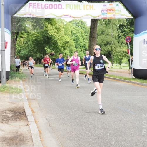 29.06.2025 - hella hamburg halbmarathon MichiJ http://msf.ph/oto/8207047 29.06.2025 10:22:37 Zwischen KM18-KM19 1910, 4602, 8956, 11745, 16755 meine-sportfotos.de