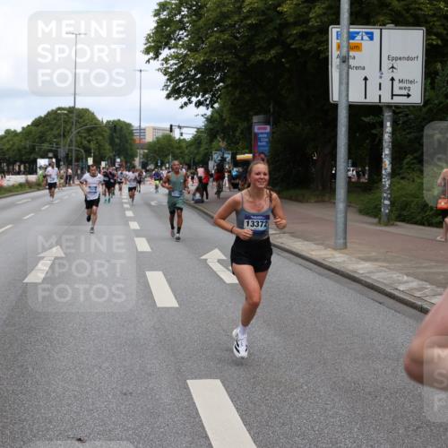 29.06.2025 - hella hamburg halbmarathon Yannick Fuchs http://msf.ph/oto/8207061 29.06.2025 10:32:15 20KM 1290, 1505, 2196, 2404, 3480, 3790, 5042, 5791, 5923, 6047, 6458, 9017, 9944, 10190, 10451, 10922, 11106, 11423, 12739, 12900, 13148, 13372, 13595, 15410, 15888, 16992, 17726, 18103, 18193, 18216, 18357, 18986 meine-sportfotos.de