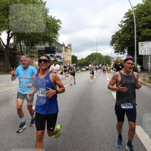 29.06.2025 - hella hamburg halbmarathon Yannick Fuchs http://msf.ph/oto/8207072 29.06.2025 10:44:56 20KM 1461, 1466, 1750, 1817, 2207, 2540, 2880, 3654, 4077, 4816, 5018, 5115, 6027, 6712, 7052, 7134, 7369, 7397, 7583, 7930, 7932, 8117, 8205, 8261, 8819, 9057, 10215, 11214, 11422, 12016, 12778, 12949, 13008, 13687, 13701, 13808, 13875, 14034, 14125, 14626, 15362, 15395, 15720, 16285, 16291, 17129, 17179, 17221, 17384, 17823, 18006, 18182, 18394, 18413, 18489 meine-sportfotos.de