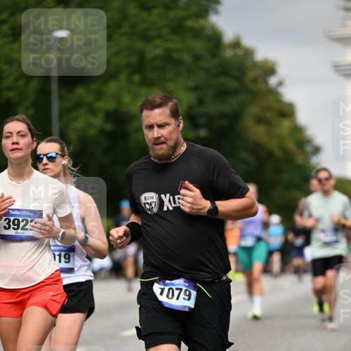 29.06.2025 - hella hamburg halbmarathon Dr. Thomas Lammeyer http://msf.ph/oto/8207222 29.06.2025 10:12:07 Kennedybrücke 1079, 1173, 1427, 2032, 3328, 3922, 4228, 4864, 5347, 5899, 6100, 7019, 7476, 9071, 9338 meine-sportfotos.de
