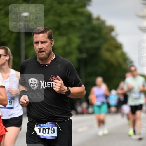 29.06.2025 - hella hamburg halbmarathon Dr. Thomas Lammeyer http://msf.ph/oto/8207234 29.06.2025 10:12:08 Kennedybrücke 1079, 1173, 1427, 2032, 3328, 3922, 4228, 4864, 5347, 6100, 7019, 7476, 9071, 9338 meine-sportfotos.de