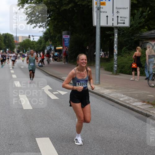 29.06.2025 - hella hamburg halbmarathon Yannick Fuchs http://msf.ph/oto/8207357 29.06.2025 10:32:15 20KM 1290, 1505, 2196, 2404, 3480, 3790, 5042, 5791, 5923, 6047, 6458, 9017, 9944, 10190, 10451, 10922, 11106, 11423, 12739, 12900, 13148, 13372, 13595, 15410, 15888, 16992, 17726, 18103, 18193, 18216, 18357, 18986 meine-sportfotos.de