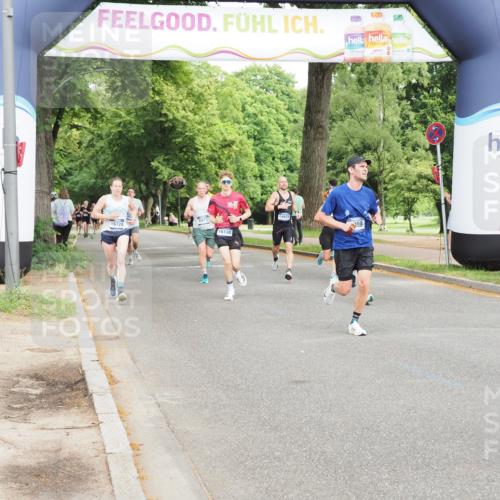 29.06.2025 - hella hamburg halbmarathon MichiJ http://msf.ph/oto/8207404 29.06.2025 10:22:39 Zwischen KM18-KM19 1910, 1959, 2836, 8956, 16148, 16724, 16755 meine-sportfotos.de