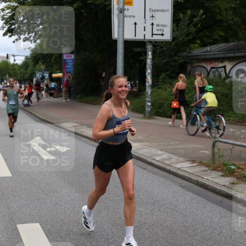 29.06.2025 - hella hamburg halbmarathon Yannick Fuchs http://msf.ph/oto/8207440 29.06.2025 10:32:15 20KM 1290, 1505, 2196, 2404, 3480, 3790, 5042, 5791, 5923, 6047, 6458, 9017, 9944, 10190, 10451, 10922, 11106, 11423, 12739, 12900, 13148, 13372, 13595, 15410, 15888, 16992, 17726, 18103, 18193, 18216, 18357, 18986 meine-sportfotos.de