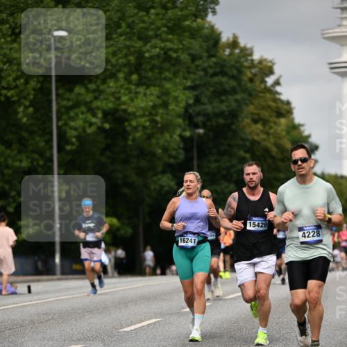29.06.2025 - hella hamburg halbmarathon Dr. Thomas Lammeyer http://msf.ph/oto/8207442 29.06.2025 10:12:09 Kennedybrücke 1079, 1173, 1427, 2032, 3328, 3922, 4228, 4864, 5347, 6100, 7019, 7476, 9071, 9338 meine-sportfotos.de