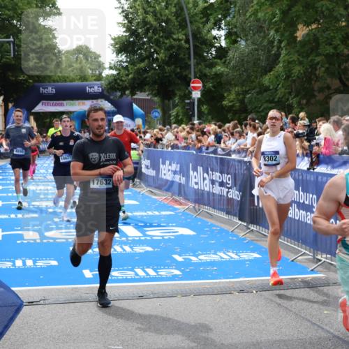 29.06.2025 - hella hamburg halbmarathon Zöllner http://msf.ph/oto/8207541 29.06.2025 10:49:10 Ziel 4832, 4847, 4890, 6389, 7297, 8302, 10184, 13614, 15523, 16414, 16627, 16731, 17173, 17632, 18598, 18842 meine-sportfotos.de
